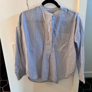 Everlane The Soft Cotton Popover Shirt
Size 0
$30